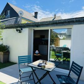 Studio Ty Cool, jardin 200m carré, 50m plage, wifi, parking, hotel a Penthièvre