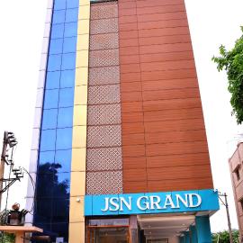 JSN Grand, hotel in Srikalahasti