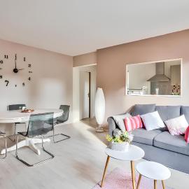 Appartement familial proche métro: Créteil şehrinde bir otel