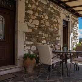 Tholos, Hotel in Áno Dholianá