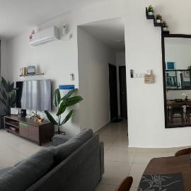 Desaru Dhancell Executive Homestay Netflix,8Pax,Wifi, hotel in Desaru