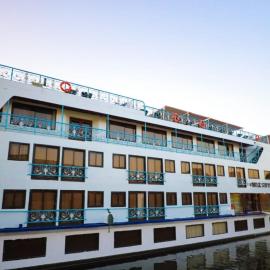 Nile Cruise 2 nights 3 Days From Aswan to Luxor with tours, отель в Асуане