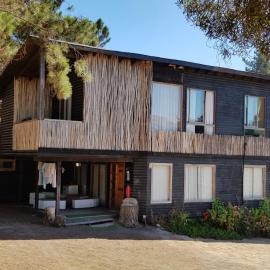 Cabañas Punta de Lobos, hotel di Pichilemu