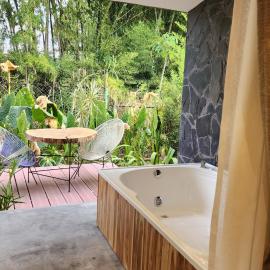 UKO Urbanekolodge, hotel en Armenia