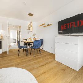 Excellence Deluxe Suite mit Balkon & Stadtblick - zentral an der Messe Essen