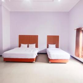 D'Rey Hotel، فندق في Sidanegara