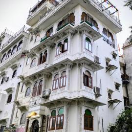 Whereabout Hostel Udaipur, hotelli kohteessa Udaipur