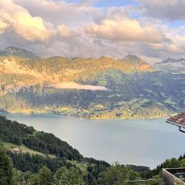 Chalet AlpinLux in Beatenberg, hotel Beatenbergben