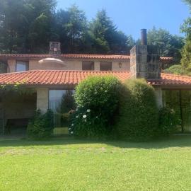 Moradia 3 quartos com piscina partilhada no Gerês Caniçada Braga