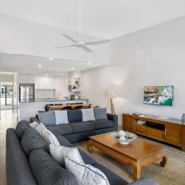 Aqua on Fletcher Street, Hotel in Byron Bay