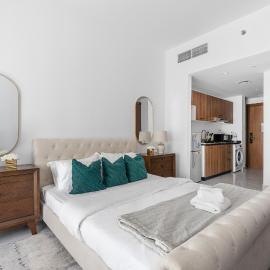 Classy Studio in Masdar City, Hotel in Al Qurayyah