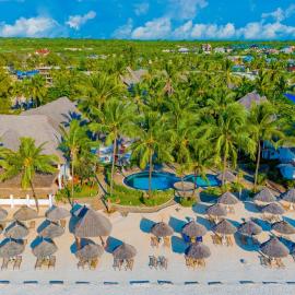 AHG Waridi Beach Resort & SPA, hotel in Pwani Mchangani