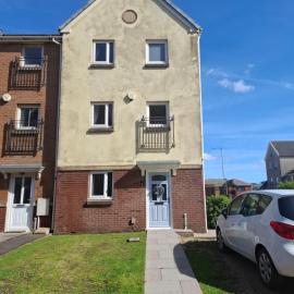 Driftmark Beachfront location Aberavon Beach Large Driveway parking 4 bed luxury contractor booking private site fibre optic wi fi