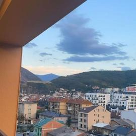 Orange Apartment, hotel in Prizren