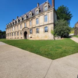 Château des Princes " Calme et sérénité au cœur de Sedan "