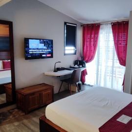 Tulip Inn Sainte Clotilde, La Réunion, navette gratuite vers l'aéroport、サン・ドニのホテル