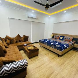 Motorway Majesty Lodges - Near Islamabad International Airport & Motorway, hotel in Islamabad