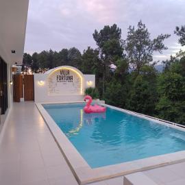 Villa Fortuna - UBUD #Puncak Bogor, Hotel in Cilama