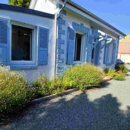 La Mignardise - Jardin & Parking, hotel i Étretat