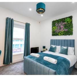 City Duplex 2 Bedrooms, Sleeps 6 & Free Parking