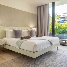 Oceana Luxury Apartment Walk to Beach and Day Club, hotel di Playa del Carmen