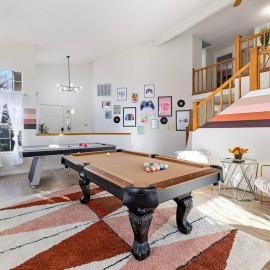 FunStation 2800sqft Reno Getaway for All Ages, hotel a Sparks