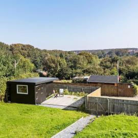 2 Bedroom Lovely Home In Thisted, Hotel in Thisted