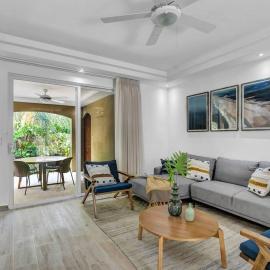 Gav4: New Condo in Location Walkable to Beach, hotel v mestu Tamarindo
