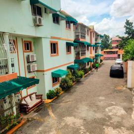 ApartaHotel Dona Reyna Alojamientos en Santo Domingo a 5 min de Aeropuerto Internacional Las Américas – hotel w mieście El Higo