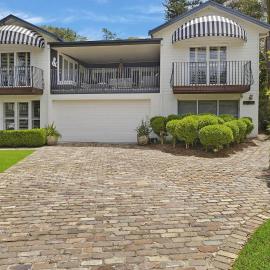 Stones Throw To Stunning North Avoca Beach