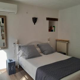 Chambre d'hôte chez Nicole et Pierre, hotell i Eyragues