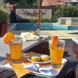 Lom Suites โรงแรมในเมร์โล