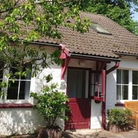 Das purpur Haus für Dich alleine!، فندق في سولينغين