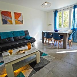 Cosy et urbain en Plein centre ville, hôtel à Craponne