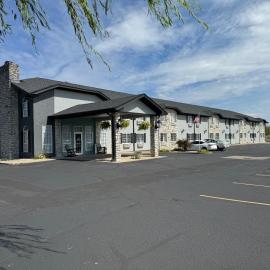 The Woodridge Inn, Hotel in Connersville
