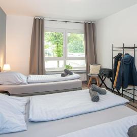 ERSTAY - bis zu 5 Personen I Balkon, hotel en Marl