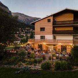 Flem Mountain Lodge, hotel en Flims