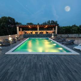 Apartments Karen - One Bedroom Apartment with Balcony A2