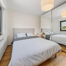 Villa66 - Private Bedroom 6 - Shared Kitchen, Hotel in Livange