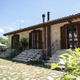Agriturismo Rocca del Nera, hotel en Preci