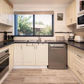 Aalen Lakeview Suite, hotel in Jindabyne