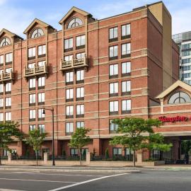Hampton Inn by Hilton Boston/Cambridge, hotell i Cambridge