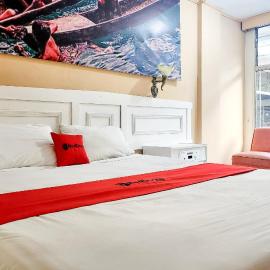 RedDoorz at Sampurna Jaya Hotel Tanjung Pinang, hotel u gradu Tanjung Pinang