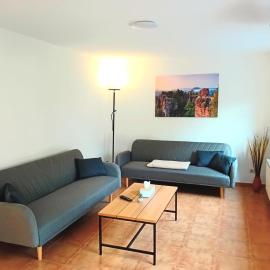 Seyfarthrooms - Ferienwohnung Zum Dorfladen Rathen - zentrale Lage mit direkter Anbindung an das Wanderwegenetz, moderne Inneneinrichtung