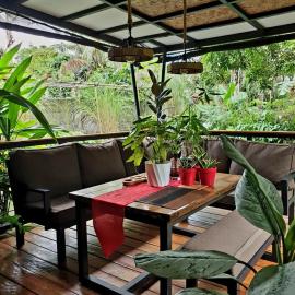 Brookfarm Cottage, Hotel in Irosin