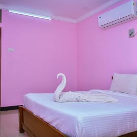 Coral Shelters Service Apartments Pykara, hotel in Madurai