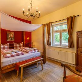 Romantische Ferienwohnung Lauschevogel in Waltersdorf – hotel w mieście Waltersdorf