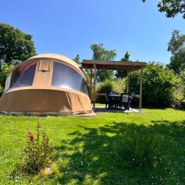 Camping La Tourelle, hotel Plémy városában 