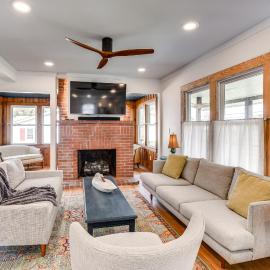 Virginia Retreat w/ Porch & Grill, Near Beaches!, hotel a Wachapreague