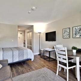 Charming Killington Center Studio Condo #341 on the Bus Route - Summer Pool
